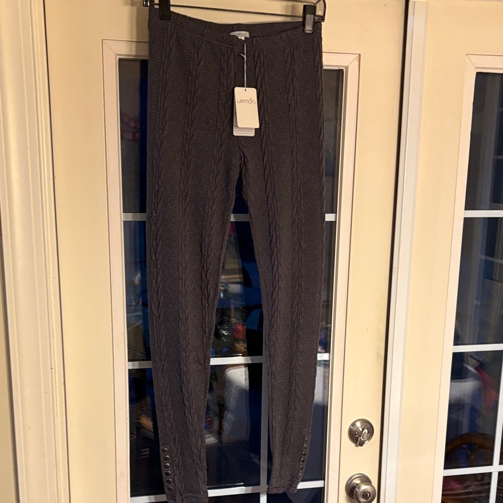 Lemon Blisswear Gray Cable Knit Leggings